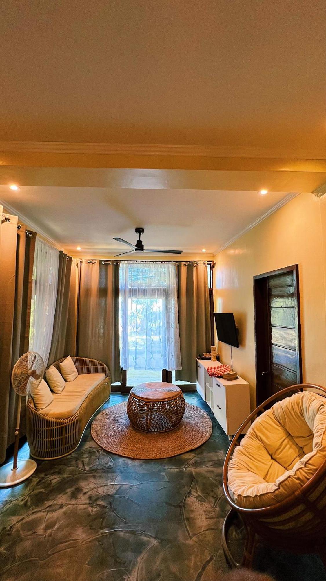 ג'נרל לונה Happiness Beach Resort Siargao מראה חיצוני תמונה